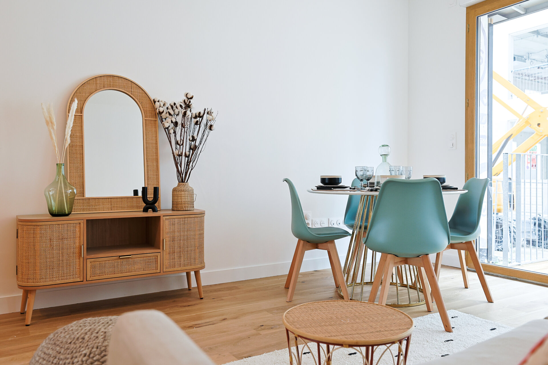 Conseil Immobilier Pack meublé : une offre de service clé en main pour meubler vos intérieurs